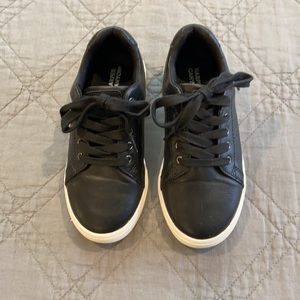 Harper Canyon dress shoes